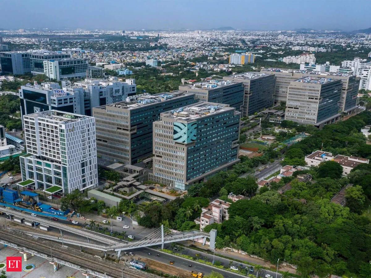 Mumbai-NCR real estate price gap narrows to 1.6 times as Gurugram gains ground - The Economic Times